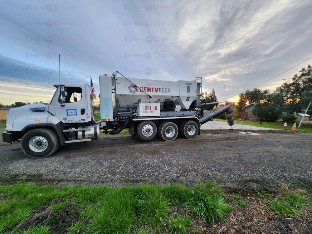 Townsend Concrete Ready Mix Truck in Suisun City California