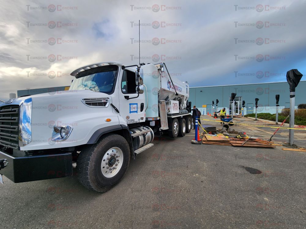 Townsend Concrete Ready Mix Truck in Winters California